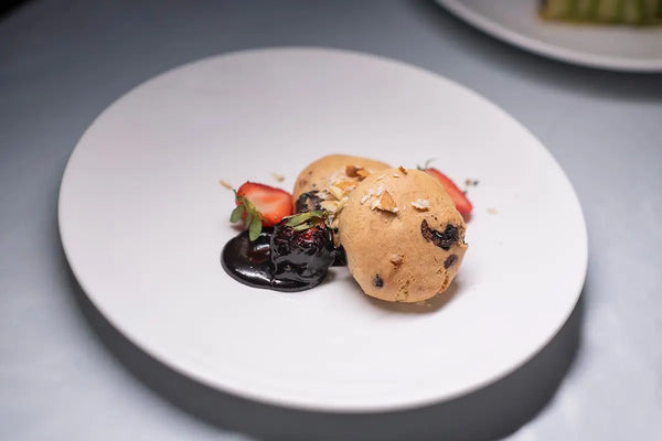 Dark chocolate cookies with strawberry