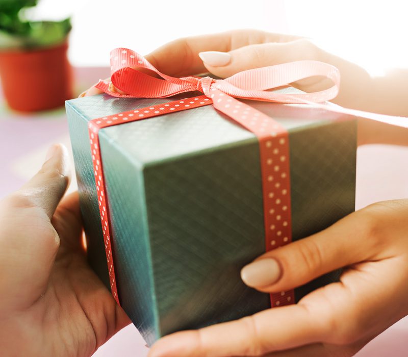 6 Tips For Buying A Gift When You Don't Know What To Buy